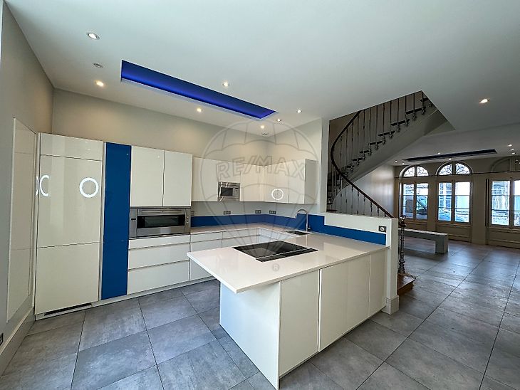 House deluxe for sale in Orléans, Loiret 45 RE/MAX Collection