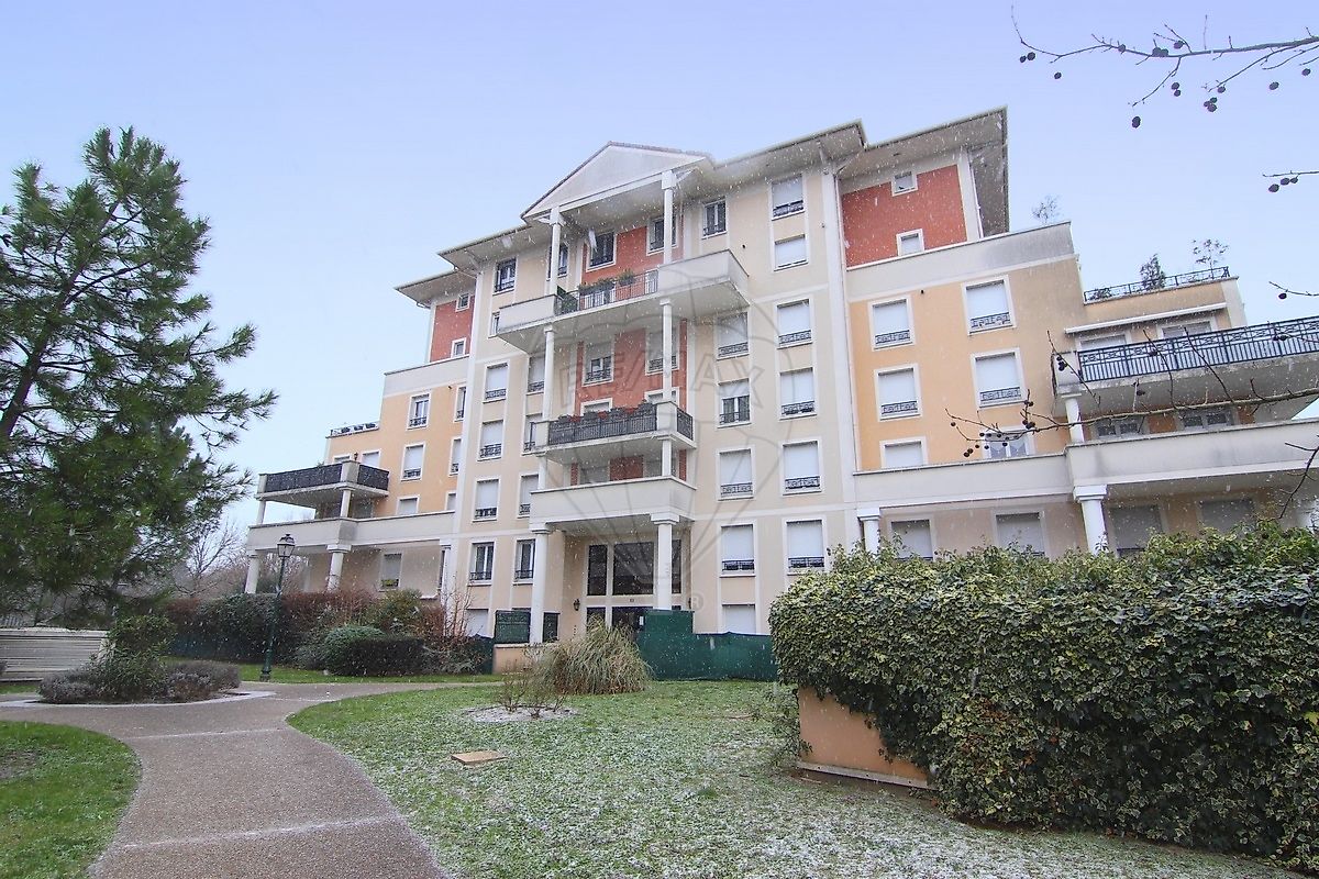 Appartement 3 pièces 44 m² · à Villeneuve-la-Garenne · 44 m² · 199 000 €