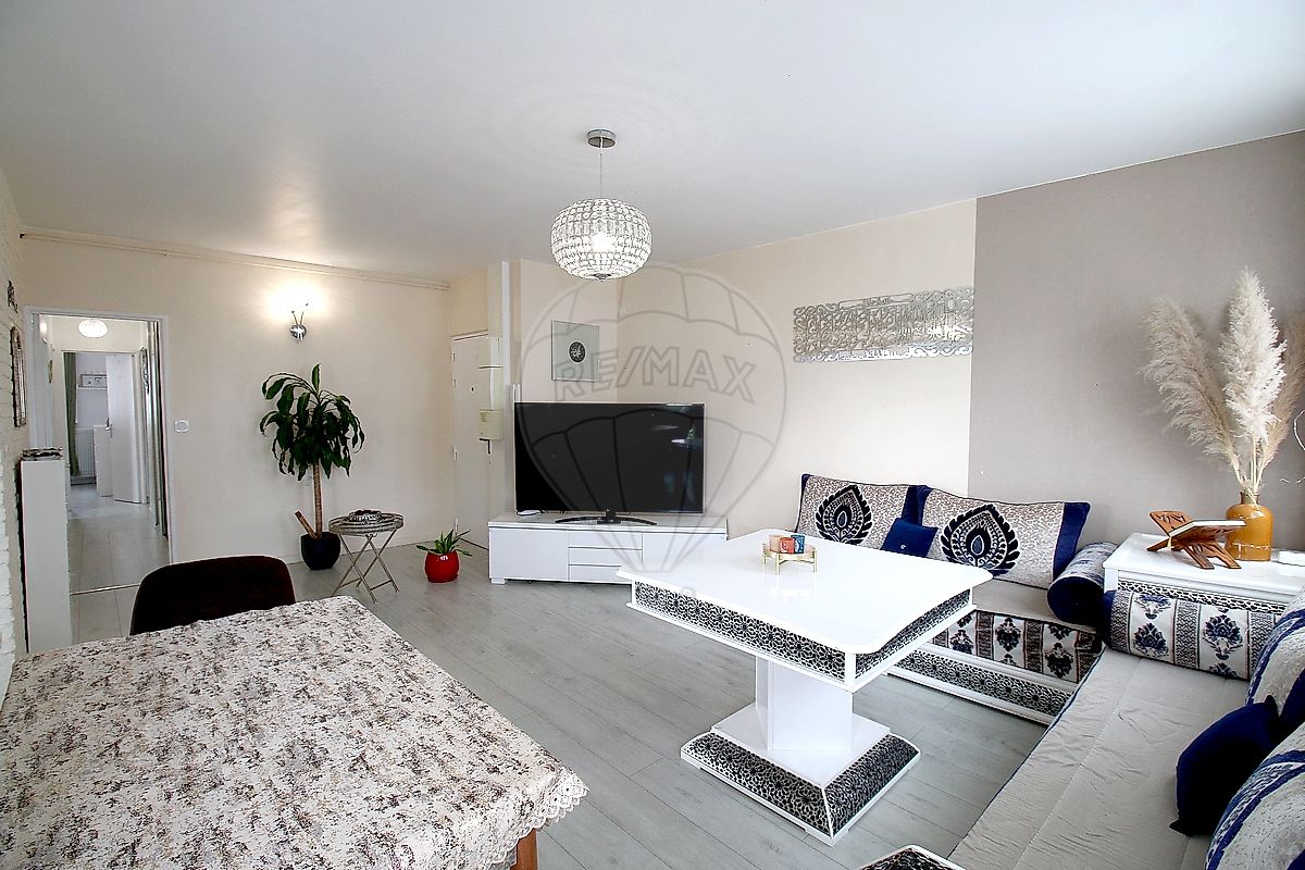 Appartement 1 pièce 83 m² · à Villeneuve-la-Garenne · 83 m² · 228 800 €