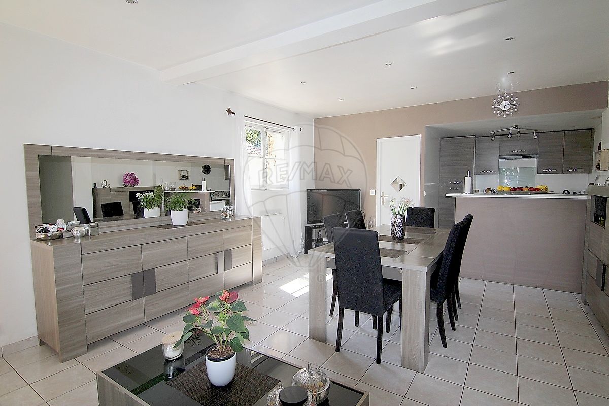 Maison 63 m² · à Argenteuil · 63 m² · 210 000 €