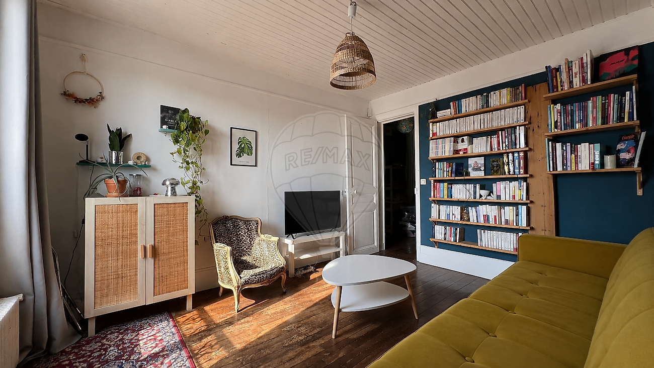 Appartement 77 m² · à Paris 11ème · 77 m² · 699 000 €