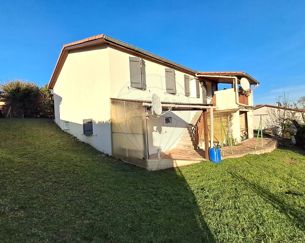 Maison 110 m² · à Saint-Étienne-des-Oullières · 110 m² · 270 000 €