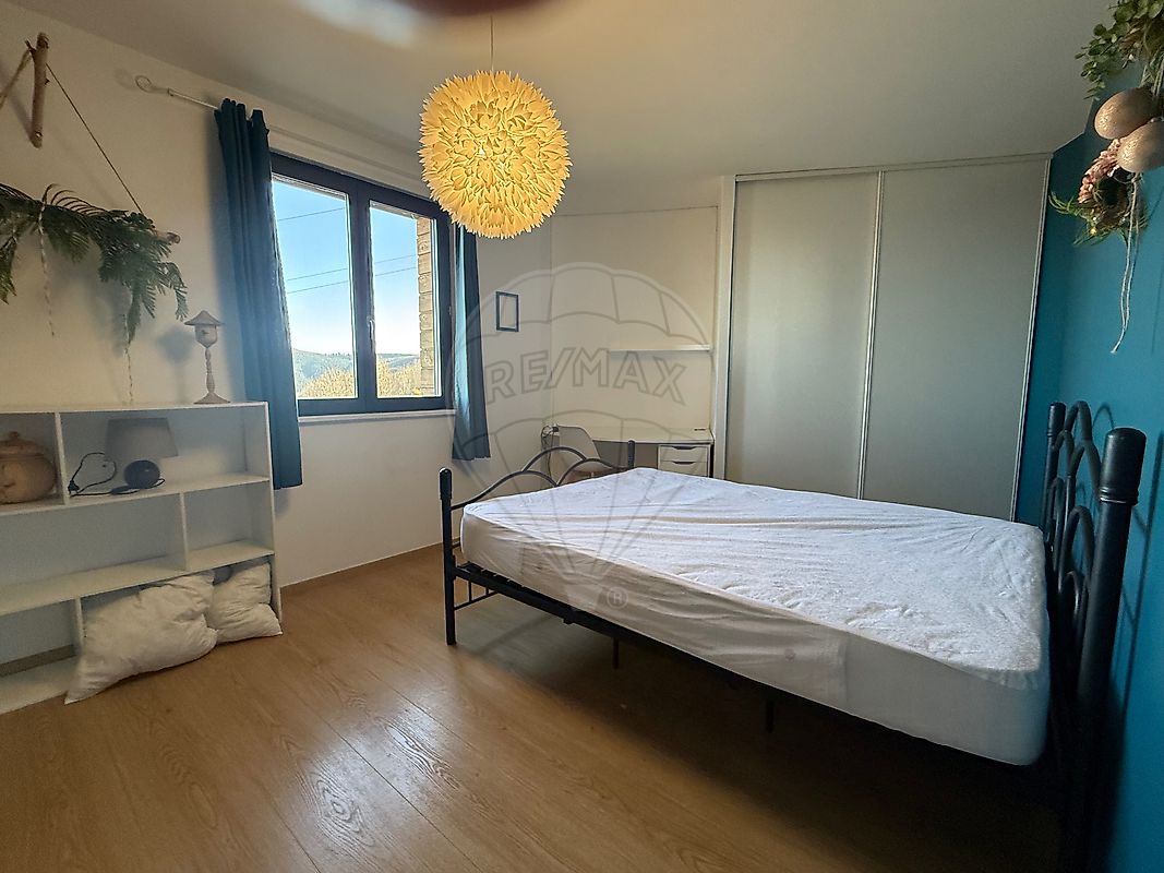 Maison 124 m² · à Saint-Cyr-le-Chatoux · 124 m² · 460 000 €