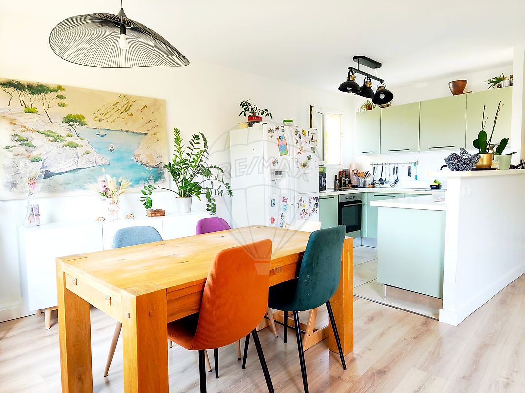 Appartement 94 m² · à Montmelas-Saint-Sorlin · 94 m² · 195 000 €