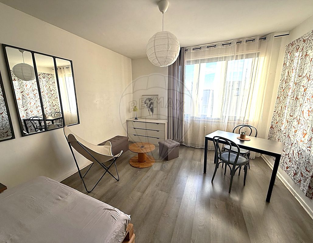 Appartement 1 pièce 28 m² · à Villefranche-sur-Saône · 28 m² · 95 000 €