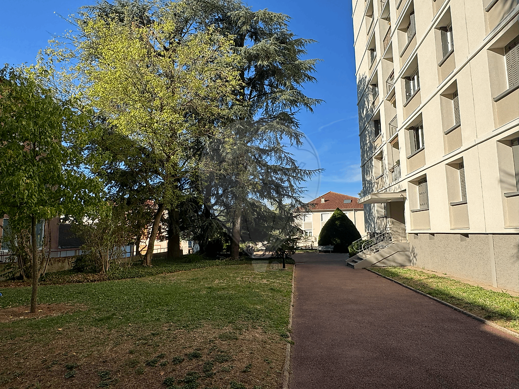 Appartement 4 pièces 64 m² · à Lyon 5ème · 64 m² · 270 000 €
