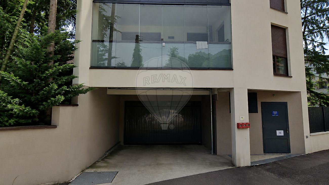 Stationnement à vendre - Rillieux-la-Pape · 25 m² · 18 000 €