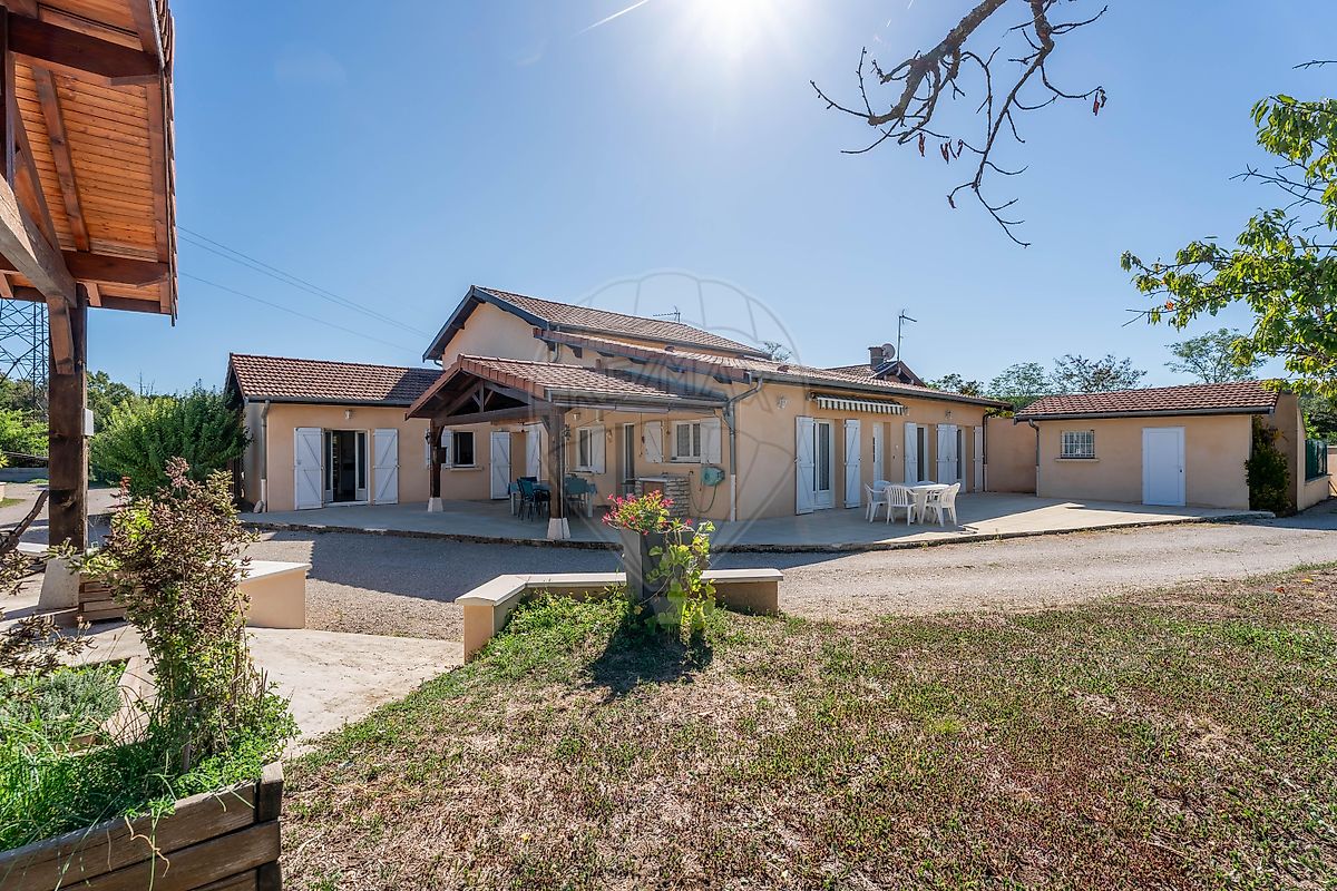 Maison 224 m² · à Toussieux · 224 m² · 610 000 €