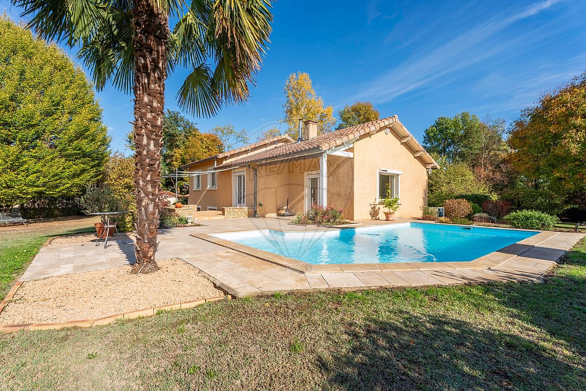 Maison 232 m² · à Charentay · 232 m² · 519 000 €