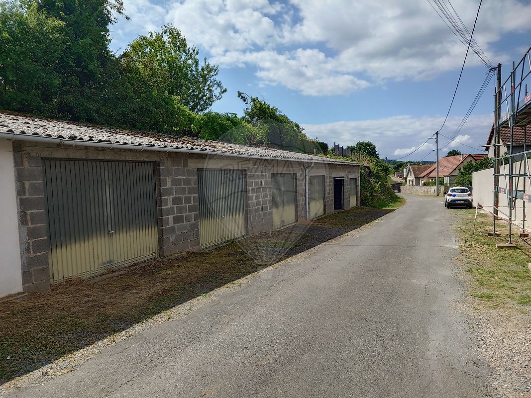 Stationnement à vendre - Luzy · 22 m² · 22 000 €