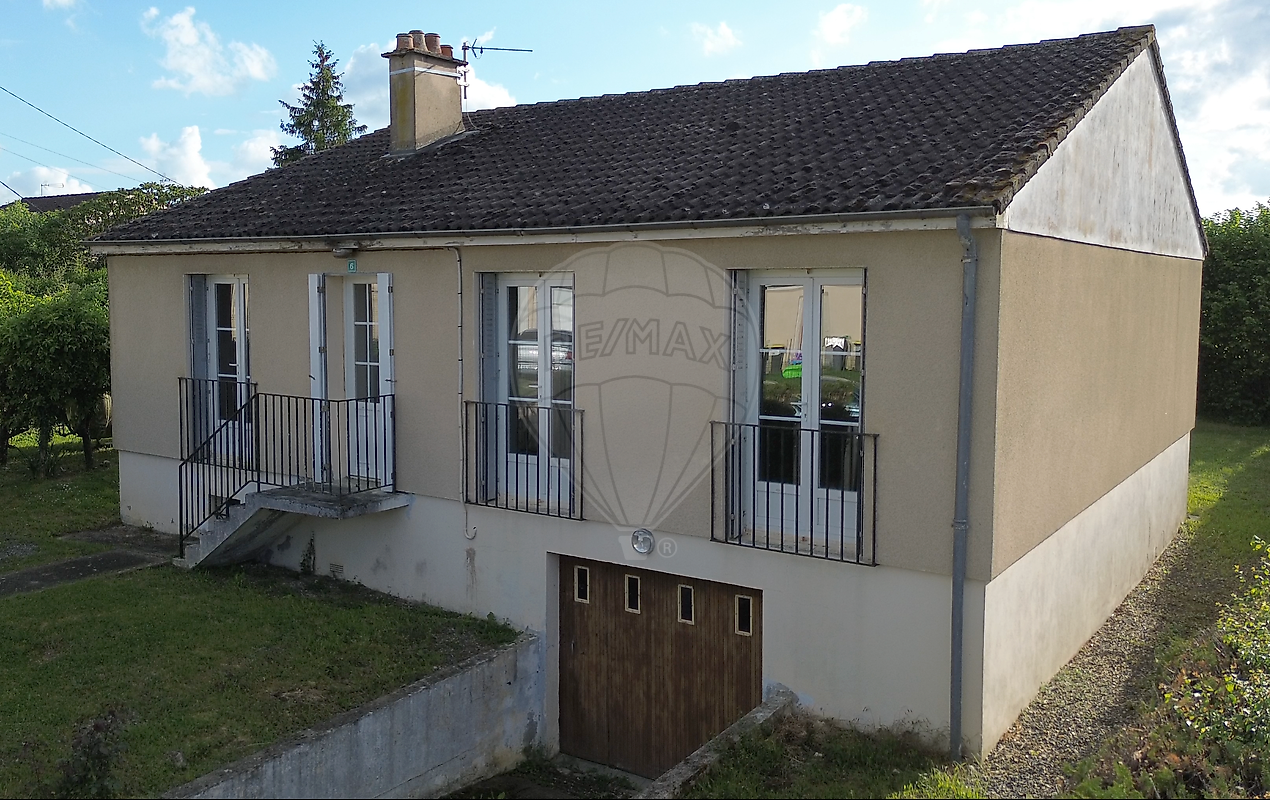 Maison 5 pièces 98 m² · à Sancergues · 98 m² · 79 900 €