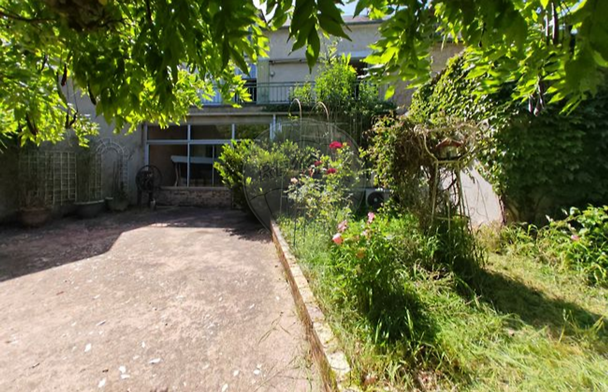 Maison 7 pièces 190 m² · à Prémery · 190 m² · 58 000 €