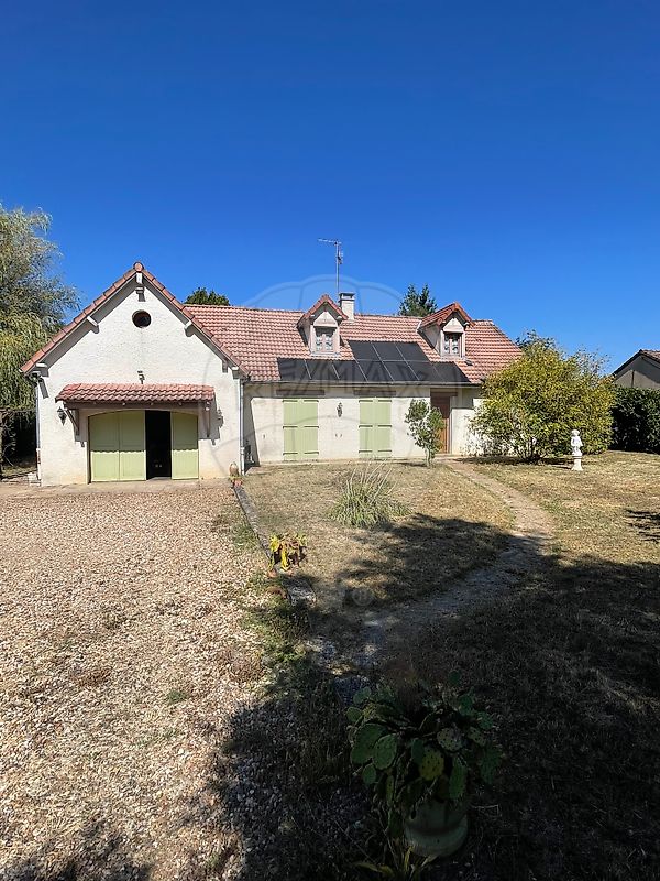 Maison 6 pièces 152 m² · à Toury-Lurcy · 152 m² · 169 900 €