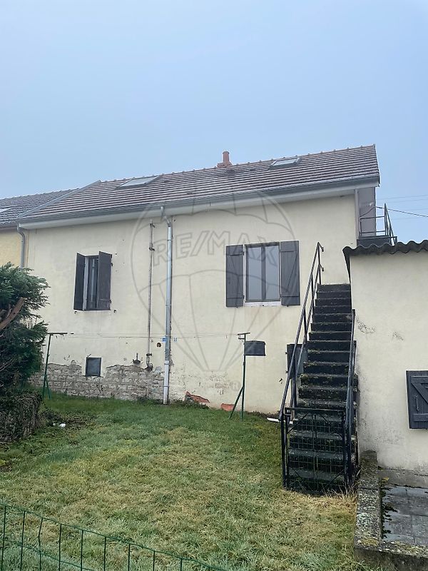 Maison 7 pièces 128 m² · à Montceau-les-Mines · 128 m² · 87 900 €