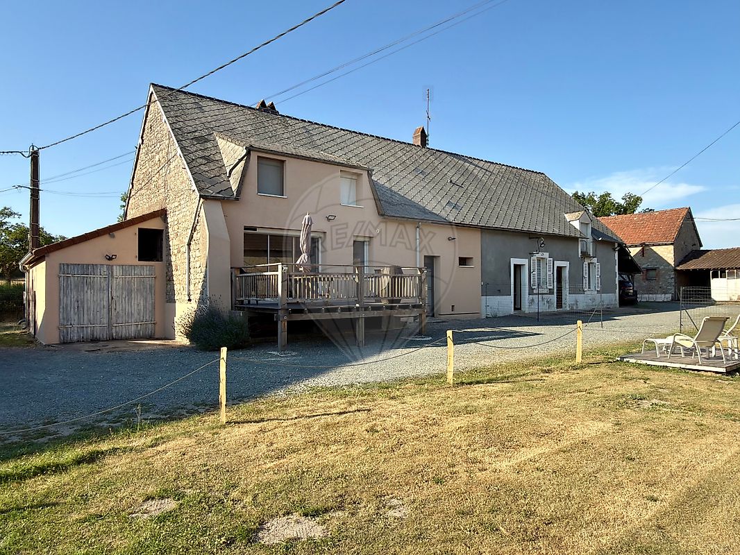 Maison 8 pièces 230 m² · à Luzy · 230 m² · 175 000 €