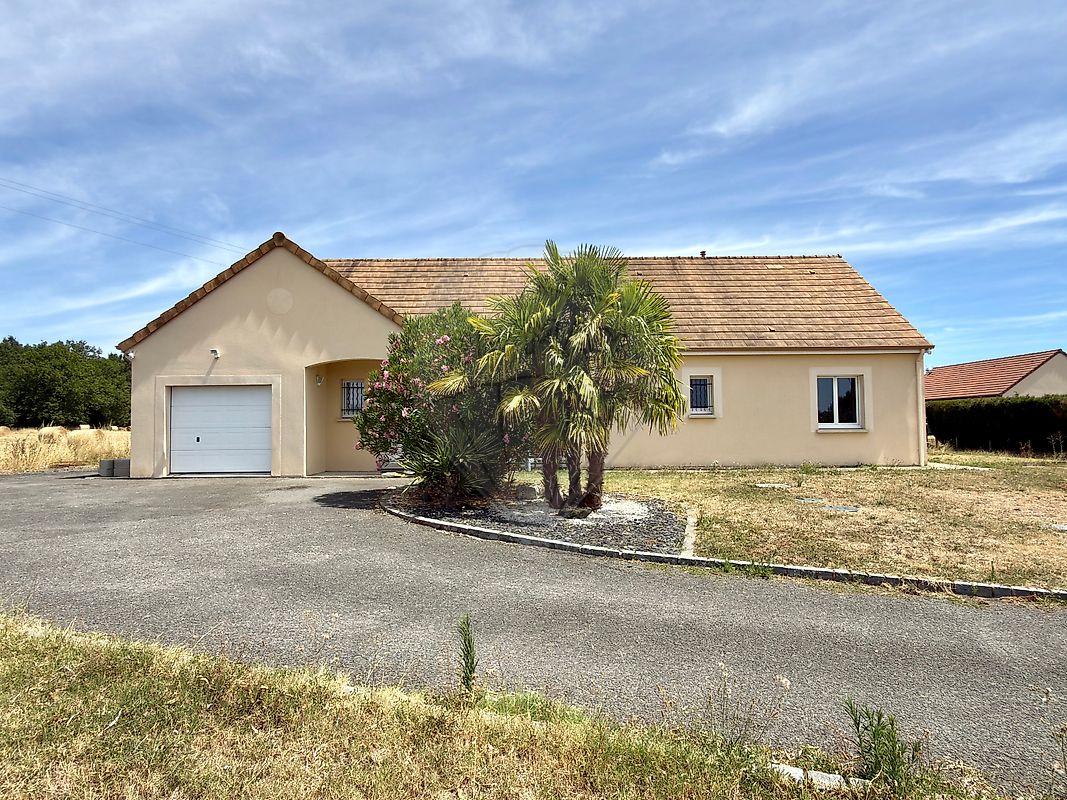 Maison 5 pièces 120 m² · à Saint-Pierre-le-Moûtier · 120 m² · 179 000 €