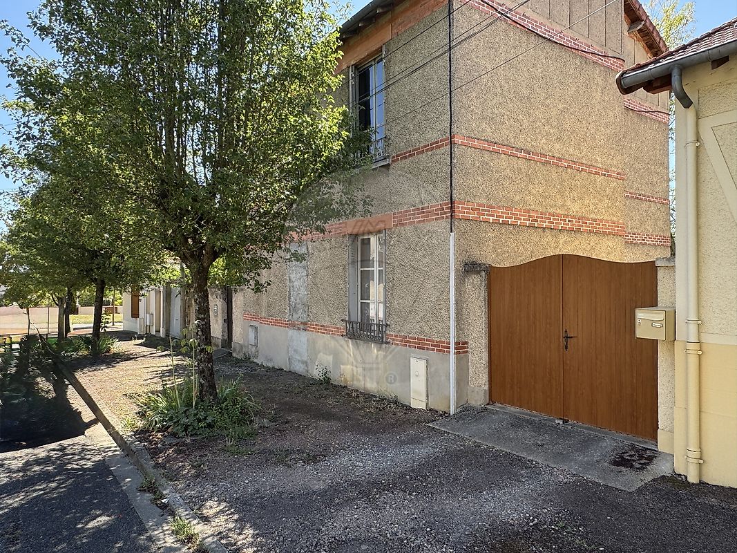Maison 5 pièces 115 m² · à Varennes-Vauzelles · 115 m² · 80 000 €