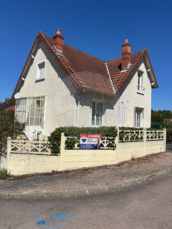 Maison 4 pièces 88 m² · à Saint-Léger-des-Vignes · 88 m² · 69 900 €