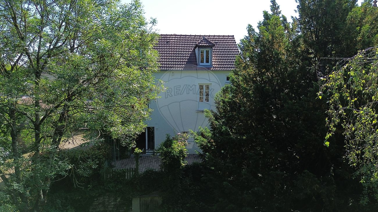 Maison 144 m² · à Nevers · 144 m² · 264 000 €