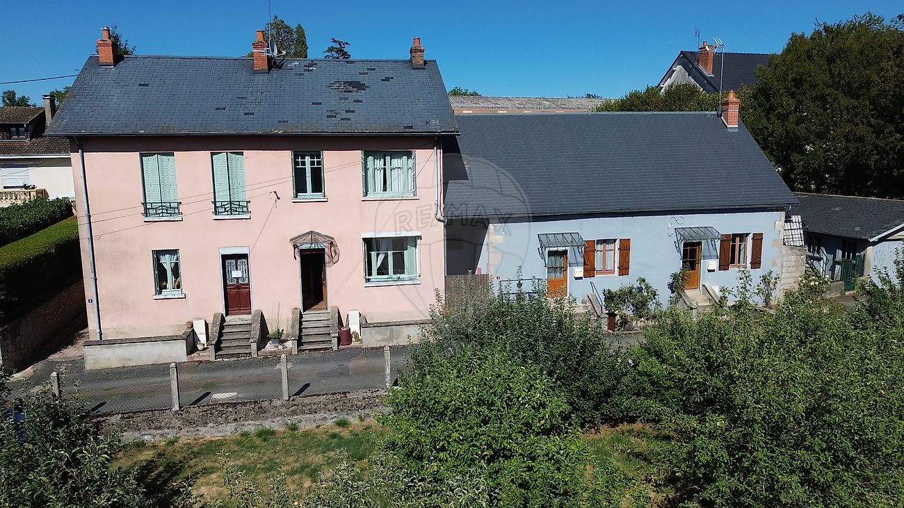 Maison 11 pièces 256 m² · à Luzy · 256 m² · 189 000 €