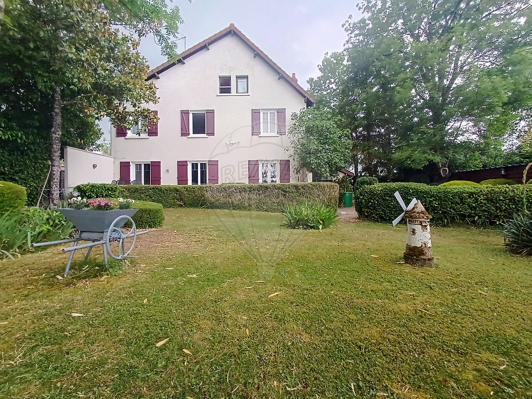 Maison 6 pièces 160 m² · à Varennes-Vauzelles · 160 m² · 269 000 €