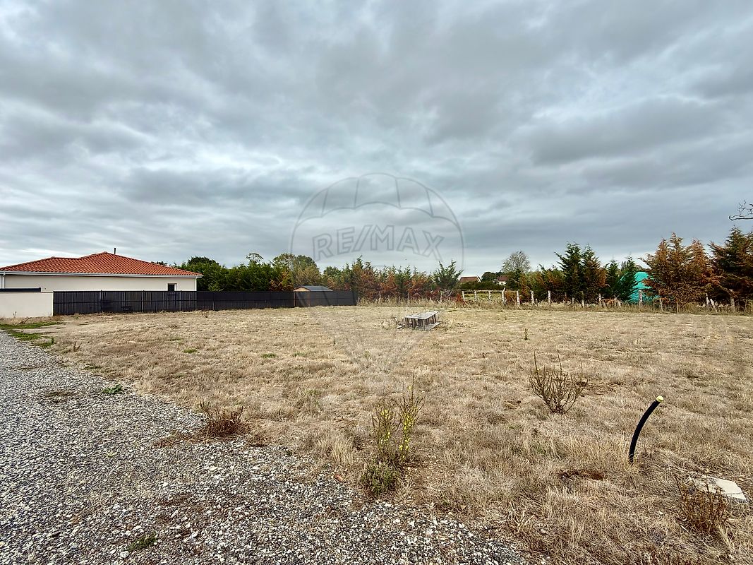Terrain à vendre - Yzeure · 69 000 €