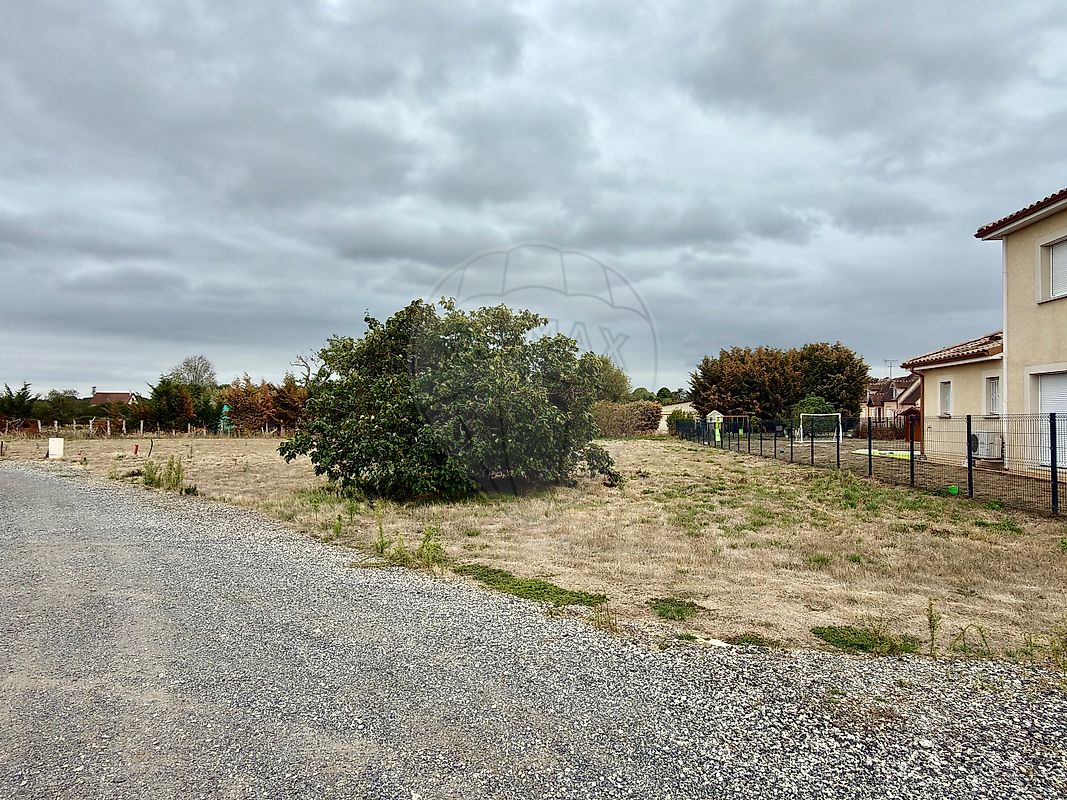 Terrain à vendre - Yzeure · 79 000 €