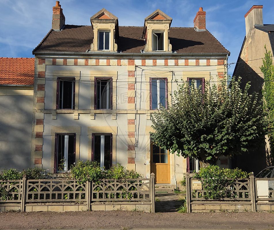 Maison 147 m² · à Guérigny · 147 m² · 169 000 €