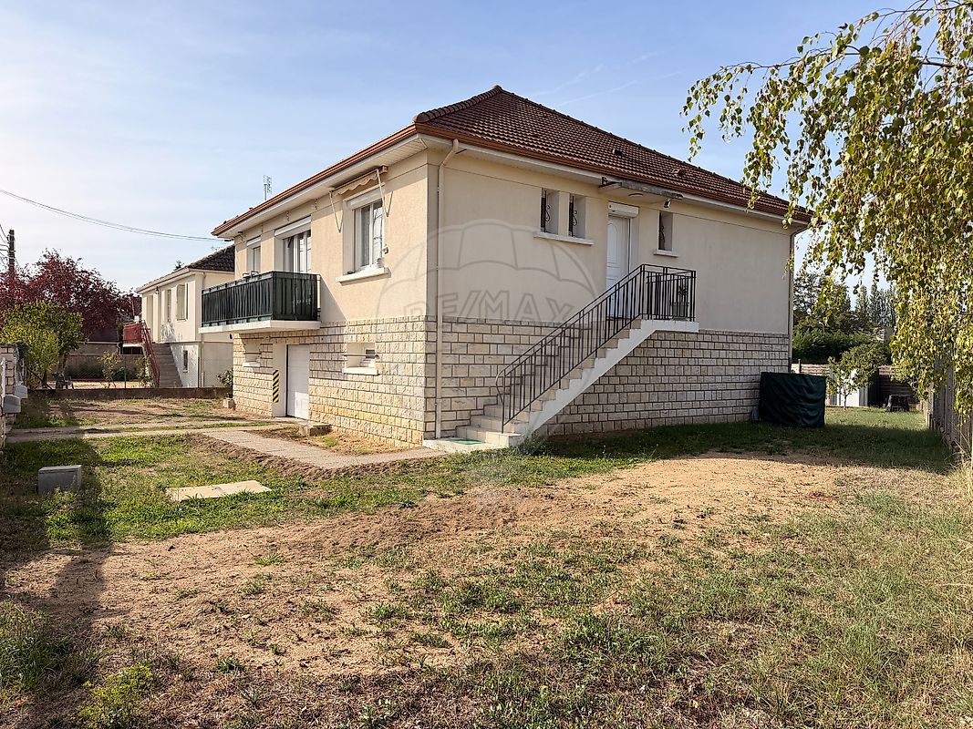 Maison 104 m² · à Coulanges-lès-Nevers · 104 m² · 164 000 €