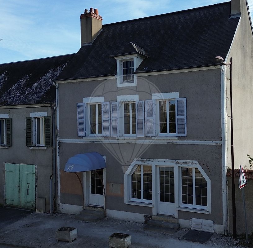 Maison 6 pièces 172 m² · à Saint-Satur · 172 m² · 180 000 €