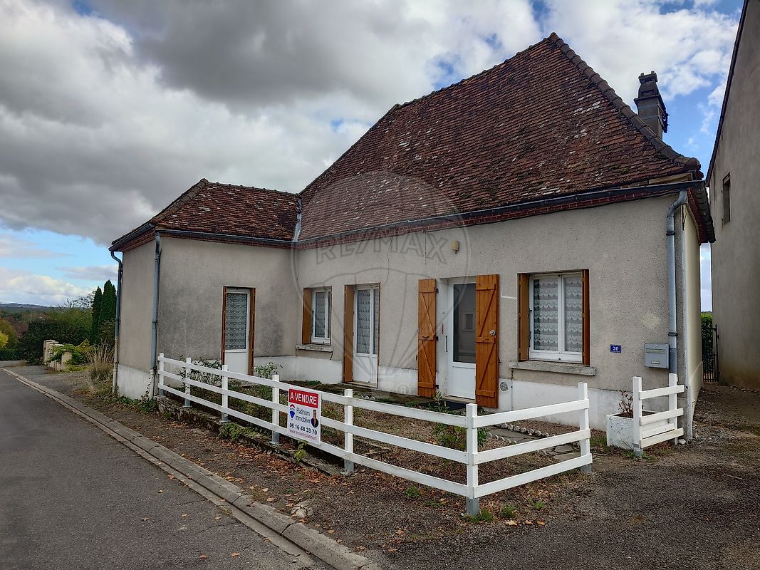Huis in La Nocle-Maulaix