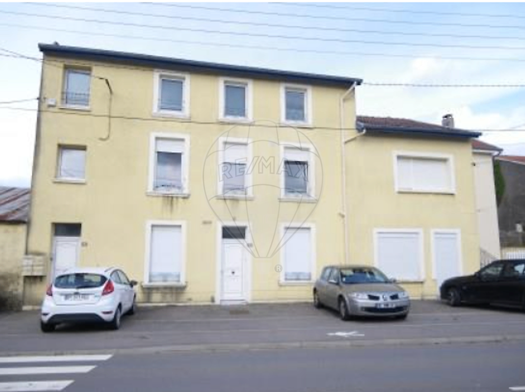 Maison 9 pièces 300 m² · à Cosnes-Et-Romain · 300 m² · 260 000 €