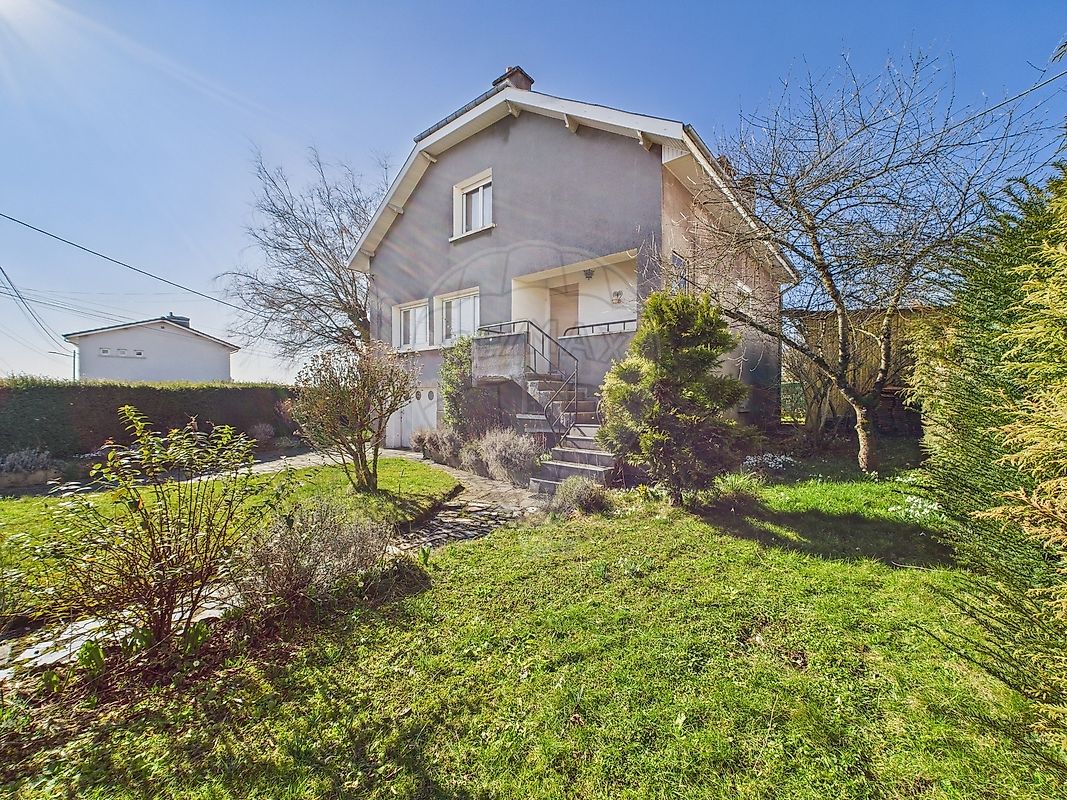 Maison 6 pièces 140 m² · à Cosnes-Et-Romain · 140 m² · 270 000 €