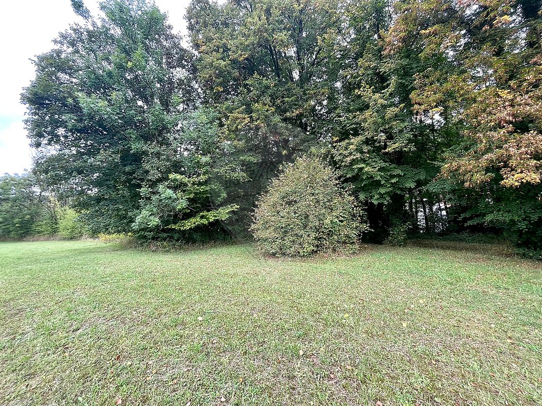 Terrain à vendre - Longuyon · 99 000 €