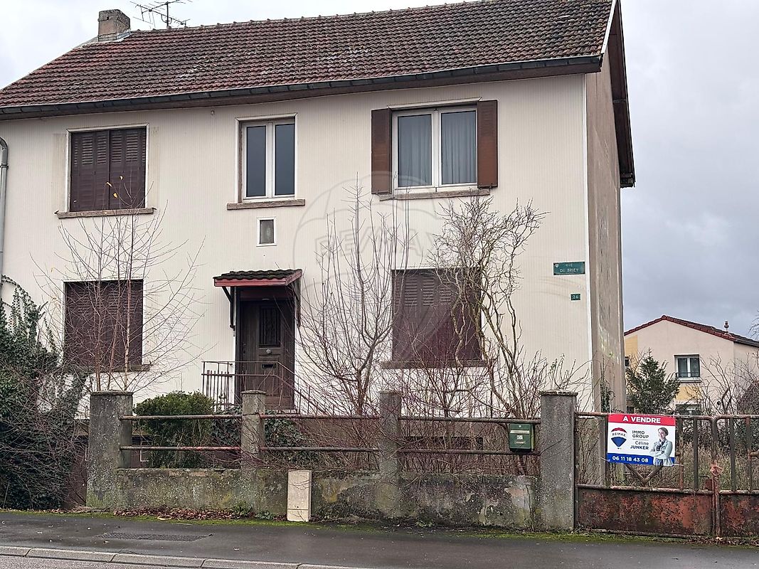 Maison 150 m² · à Sainte-Marie-aux-Chênes · 150 m² · 137 000 €