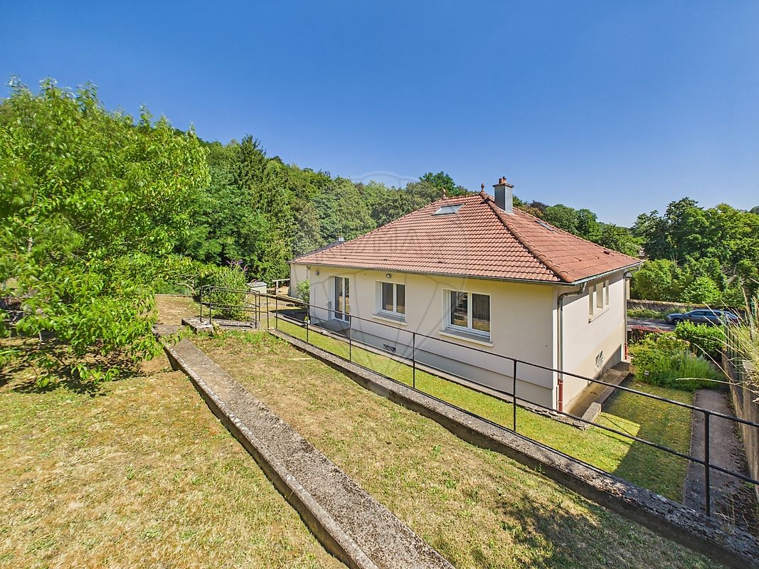 Maison 276 m² · à Saulnes · 276 m² · 369 000 €