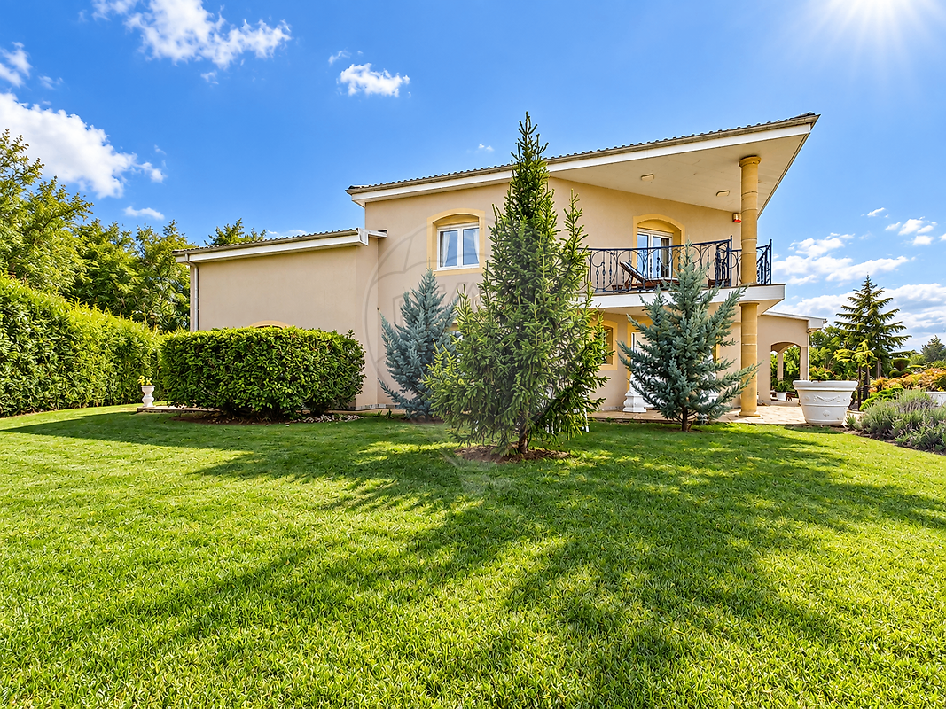 Maison 505 m² · à Batilly · 505 m² · 750 000 €
