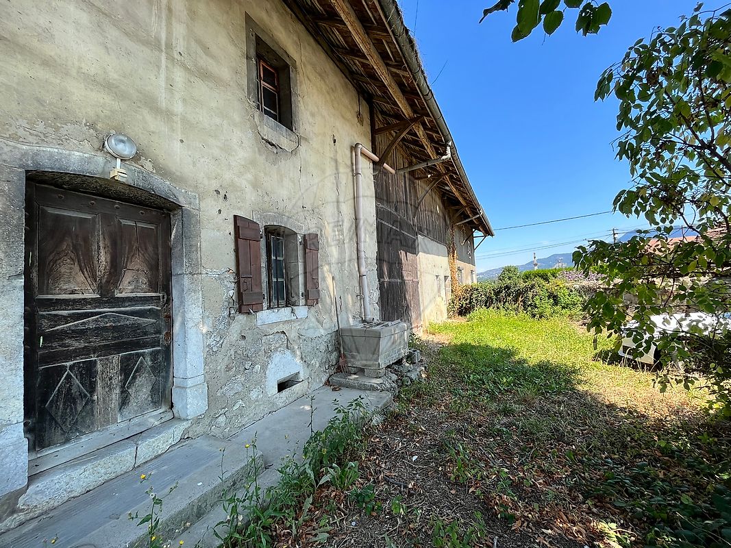 Maison 300 m² · à Scientrier · 300 m² · 229 000 €