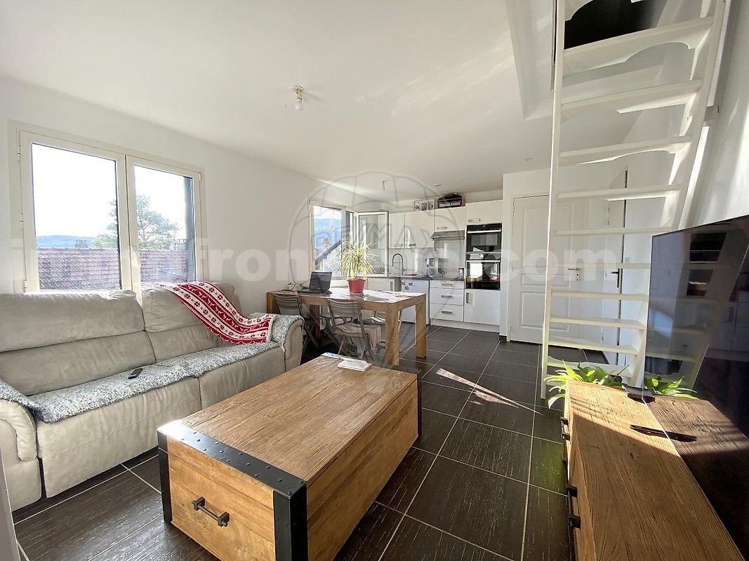Maison 3 pièces 159 m² · à Vétraz-Monthoux · 159 m² · 585 000 €