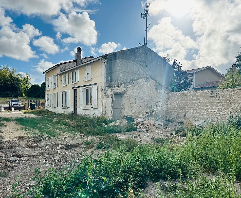 Maison 1 pièce 117 m² · à Arvert · 117 m² · 190 000 €