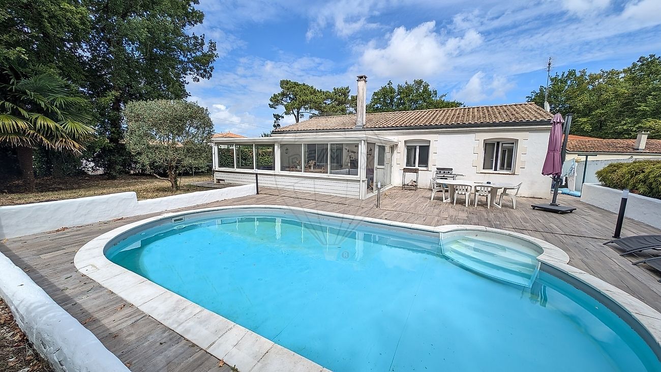 Maison 6 pièces 134 m² · à Breuillet · 134 m² · 349 000 €