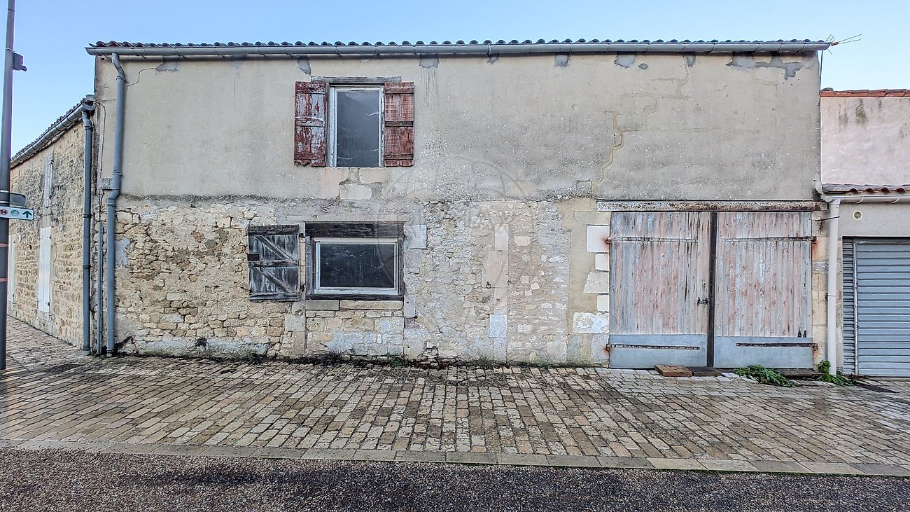 Maison 1 pièce 56 m² · à Soubise · 56 m² · 60 000 €