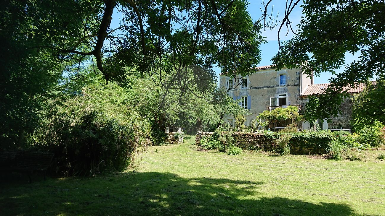 Maison 6 pièces 192 m² · à Taillebourg · 192 m² · 349 800 €