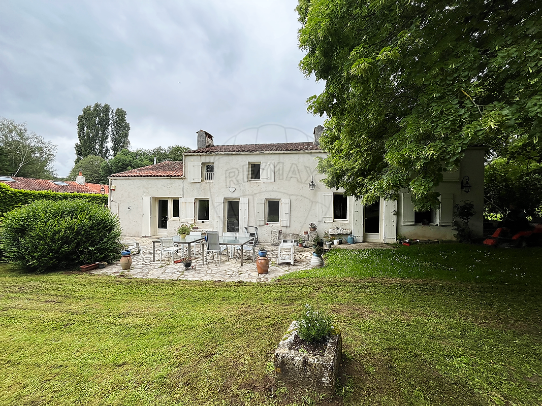 Maison 6 pièces 155 m² · à Annepont · 155 m² · 249 000 €