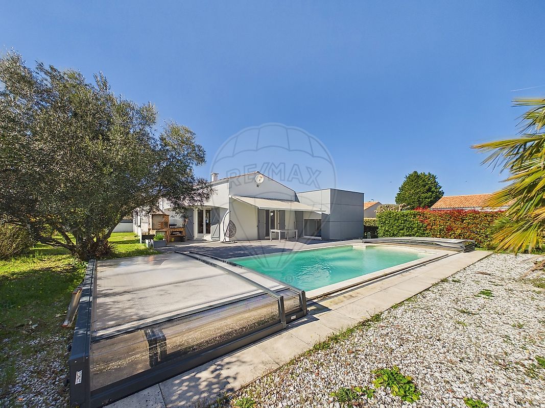 Maison 112 m² · à Les Mathes · 112 m² · 510 000 €