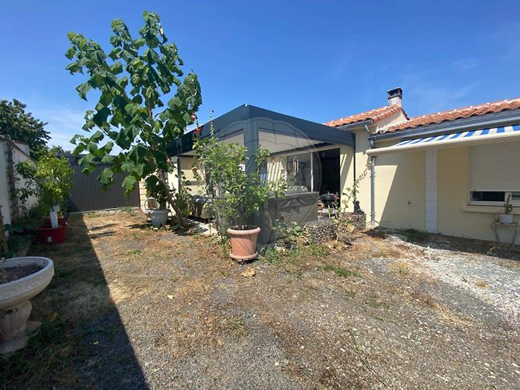 Maison 3 pièces 88 m² · à Chérac · 88 m² · 185 000 €