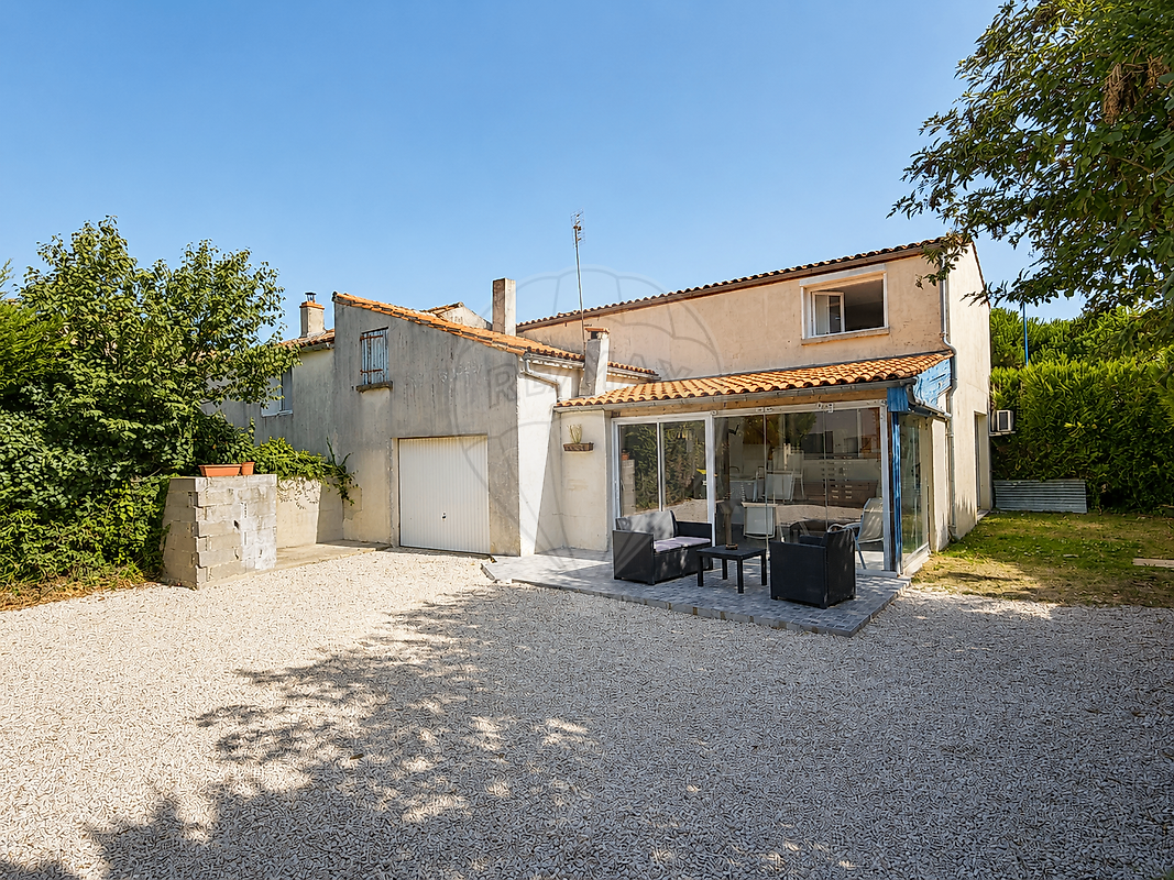 Maison 107 m² · à Les Mathes · 107 m² · 222 000 €