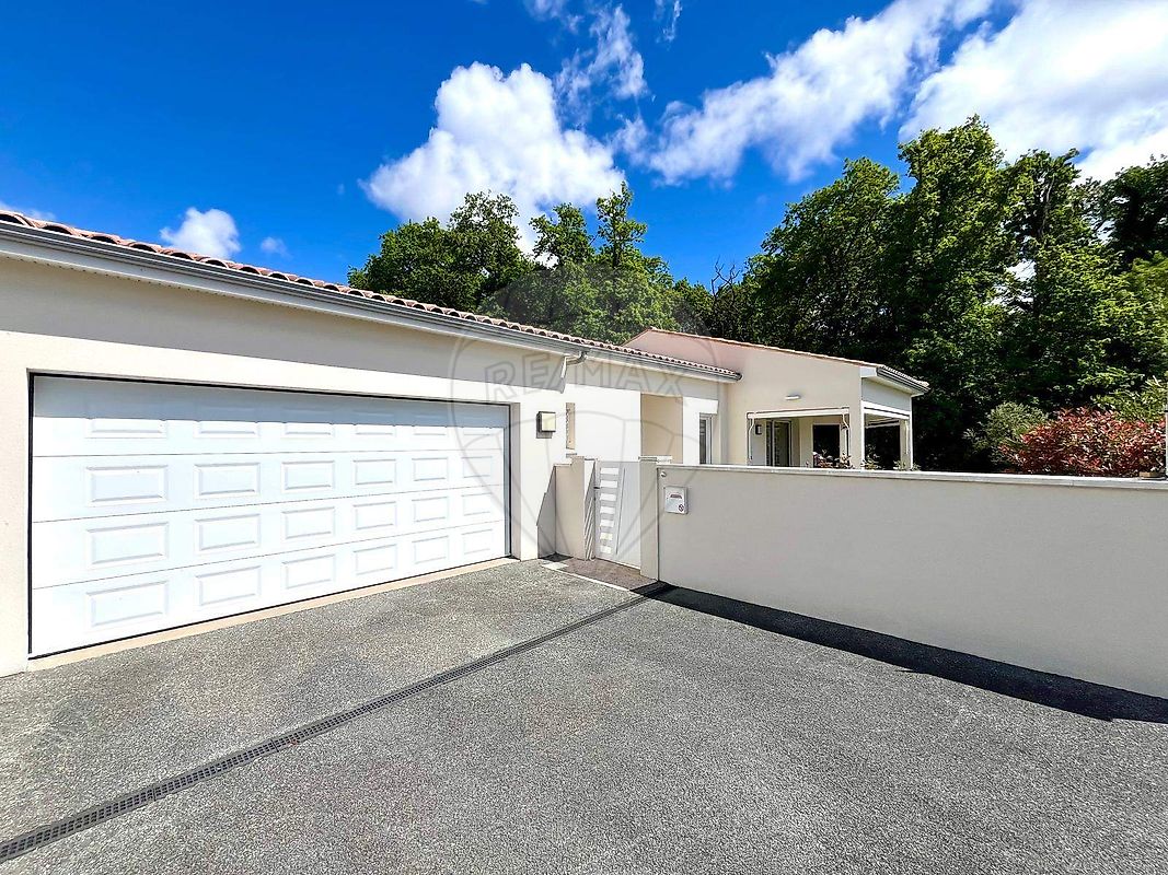 Maison 4 pièces 118 m² · à Saint-Sulpice-de-Royan · 118 m² · 479 600 €