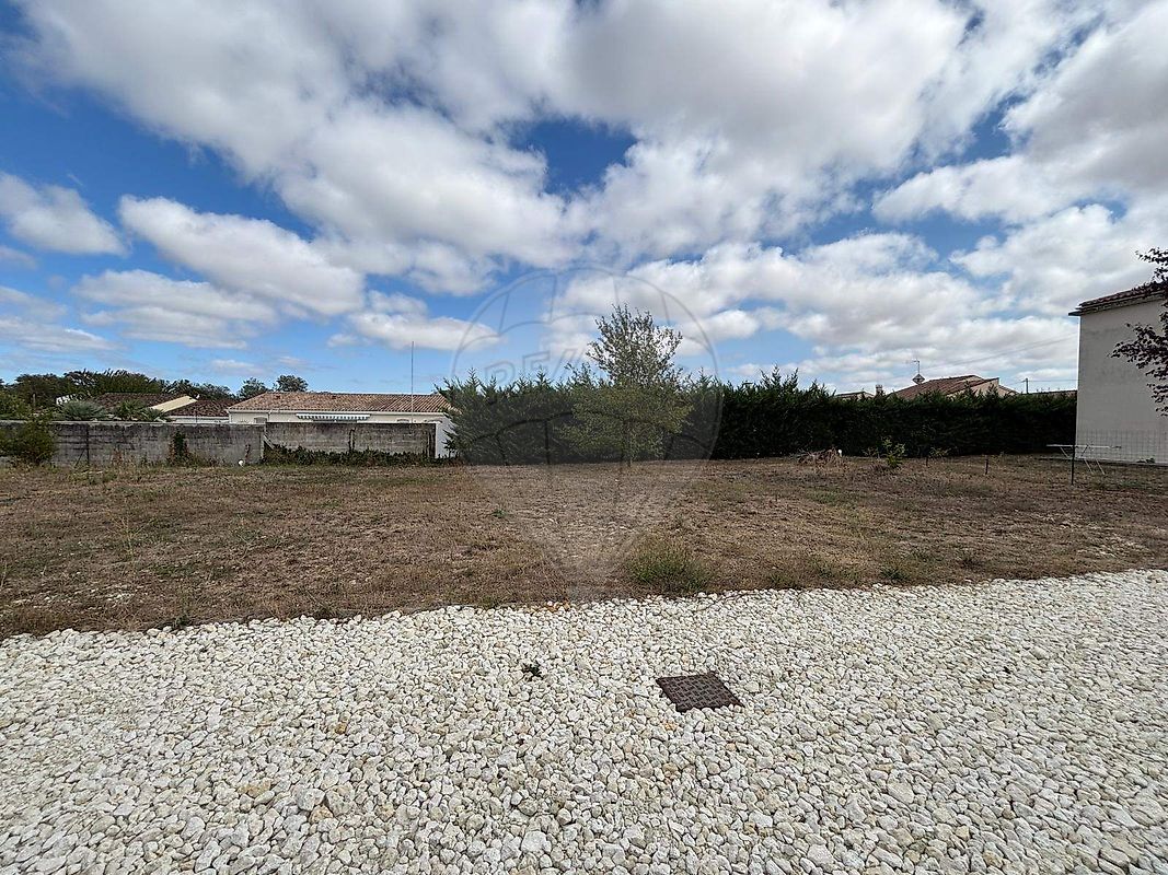 Terrain à vendre - Le Chay · 71 750 €