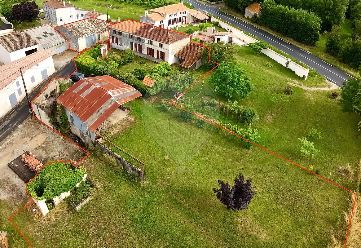 Maison 200 m² · à Lorignac · 200 m² · 99 000 €